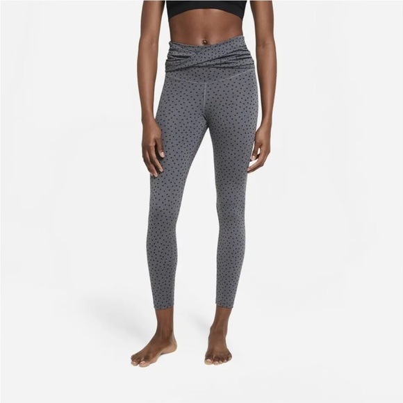 Nike Yoga Training Grey W/Polka Dots Twist High Waist 7/8 Leggings, Size… - Picture 1 of 10